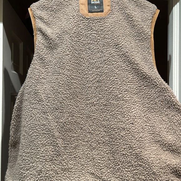 BERNE VEST MENS LARGE - Picture 4 of 6